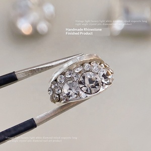 Paso Sico Crystal Pave Full-Strass pour Egg Rock Candy Right-Angle Large Stone Finished Pave Ball Nail Jewelry Flashy - Product Image 3