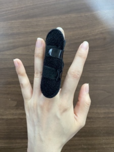Neopren Kırık Fiksasyonu Burkulma Düzeltme Tendon Parmak Ateli Desteği Sabit Koruyucu Aşınmaya Dayanıklı Parmak Koruyucu Kılıf - Product Image 3