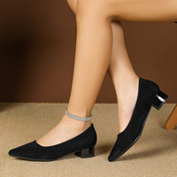 Chaussures de travail confortables à talon épais et bout pointu pour femmes