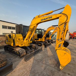 OFERTA ESPECIAL: Excavadora Mini de Orugas Usada Komatsu PC56-7 Original de 5.5 Toneladas con Motor Isuzu, Bomba de Alta Eficiencia, Entrega Rápida, 2023 - Product Image 1