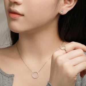 Collar Dylam con Colgante de Zirconia 5A, Diseño Metálico, Estilo Romántico, Chapado en Oro de 18K, para Bodas - Product Image 3