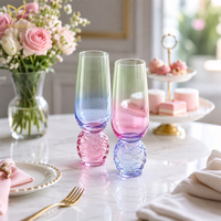 Flûtes à champagne esthétiques et créatives de 190 ml, gobelets en verre coloré avec base texturée en forme d'orbite pour les célébrations et les mimosa