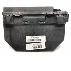 Caja de Fusibles 68273365AA para Jeep Wrangler 2016 Modelo JK, Portafusibles de Plástico Negro - Product Image 2