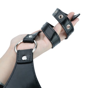 QK-Y8213 Cinturón de Castidad de Cuero PU con Diseño Hueco para Arnés Corporal, Pantalones Ajustables para Parejas, Ropa Interior Erótica, Juegos BDSM - Product Image 3