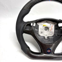 Volant sport en fibre de carbone de haute qualité E90 M3 pour voitures E82 E87 E90 E92 E93, compatible avec les palettes de changement de vitesse