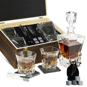Decantador Cuadrado de Cristal Transparente Premium de 29 oz, Libre de Plomo, Estilo Iceberg, Apto para Lavavajillas, con Tapón para Whisky y Licores - Product Image 2