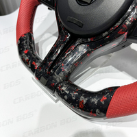 Volant en cuir perforé rouge en fibre de carbone forgé rouge adapté à la BMW série F F10 F30 E90 E92 E87 Style personnalisé