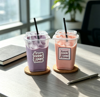 Vente en gros de gobelets en plastique PET transparents carrés jetables personnalisés avec couvercle pour bubble tea, milkshake, smoothie aux fruits