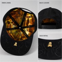 Casquette de baseball brodée Streetwear noire à 5 panneaux avec logo personnalisé, patch appliqué, broderie métallique dorée Scorpion et visière incurvée