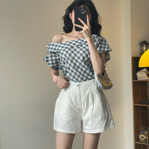 Good Quality <b>Women</b> <b>Shorts</b> Set High Breathable Embroidered Regular 100% Cotton Customized Label Vietnam Supplier Manufacturer - Product Image 3