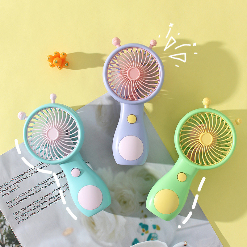 Snail-shaped handheld fan - random color (faster shipping)
