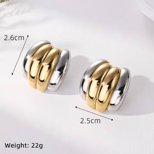 Boutique Trendy Two Tone Hoop 18K Chunky Gold Pendientes Silver Gold Shade Triple Band Huggie Large Chunky Two Tone Pendientes - Product Image 2