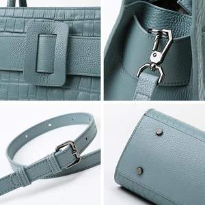 Sacs à main en cuir PU à motif litchi personnalisés pour femmes, sacs à bandoulière de luxe écologiques avec fermeture éclair - Product Image 4