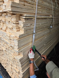 Vente en gros de bois scié de qualité 4 de matériaux de bois d'épicéa sciés à séchage par chambre du fabricant - Product Image 4