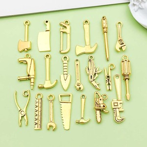Pendentif en alliage d'or antique, formes variées, pour bracelet, collier, accessoires de bijouterie, placage en alliage de zinc - Product Image 1