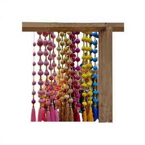 Décoration de festival, guirlande traditionnelle indienne Latkan, boule en tissu de velours faite à la main, décoration murale de 5 pieds pour Diwali, Navratri, Noël - Product Image 2