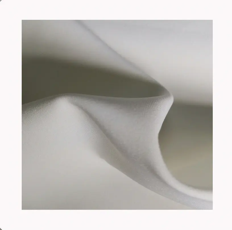 Tessuto bianco sbiancato elasticizzato a 4 vie in poliestere spandex 260gsm per la stampa a sublimazione