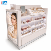 Rak Display Kecantikan Pintar Kustom Terintegrasi Layar Iklan LED Multi-Layer OEM untuk Toko Merek Kosmetik dan Farmasi