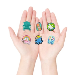 ของตกแต่งที่เขี่ยบุหรี่ PVC แบบเป็นมิตรกับสิ่งแวดล้อม ขายส่งจำนวนมาก ปี 2026 งานศิลปะพื้นบ้านประดิษฐ์ ผู้จำหน่ายงานศิลป์และของสะสมตามสั่ง - Product Image 3