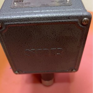 สวิตช์แรงดัน SOR Thor รุ่น 9RN-KK5-N4-C2A ช่วงปรับได้ 200-1000 PSI เกลียว G1/2 - Product Image 3
