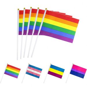 Drapeau à main imprimé par sublimation en couleur vive, design personnalisé, mini fanion triangulaire - Product Image 1