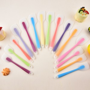 Spatule <span class=keywords><strong>de</strong></span> pâtisserie et racloir à bol Premium Maryse pour ensemble <span class=keywords><strong>de</strong></span> spatules à gâteau en caoutchouc personnalisées et spatules à retourner en silicone - Product Image 2