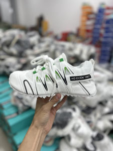 Chaussures de sport confortables et durables pour hommes, chaussures décontractées imperméables pour étudiants, course à pied - Product Image 3