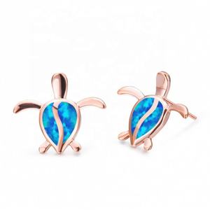 Pendientes de Tortuga con Ópalo Blanco y Oro Rosa de Europa y América, Diseño Original Chapado en Oro para Hombre y Mujer, Regalo - Product Image 4