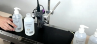 Nouvelle imprimante jet d'encre portable à écran tactile automatique 20m/min 600dpi pour codage continu de codes QR et codes-barres sur cartons en plastique