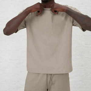 Camiseta lisa en blanco de Color sólido con cuello redondo para hombre, camisetas de manga corta de algodón pesado de 220 Gsm, camisetas deportivas de gran tamaño al por mayor - Product Image 4