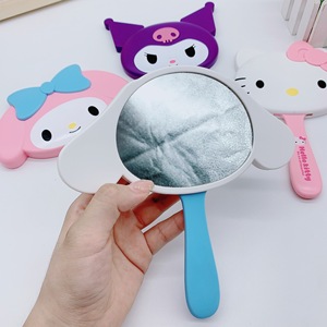 Miroir de poche KT avec peigne Kuromi My Melody Cinnamoroll, miroir de maquillage portable pour enfants et filles, ensemble miroir et peigne - Product Image 3