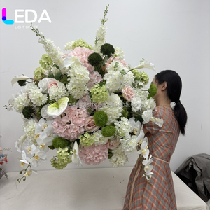 ลูกบอลดอกไม้ประดิษฐ์สีเขียวขาวชมพู LEDA สำหรับตกแต่งงานแต่งงานและงานปาร์ตี้ - Product Image 1