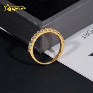 Anillos de compromiso de plata con moissanita de 2.2mm chapados en oro, tipo media eternidad, que pasan la prueba del diamante, para mujer - Product Image 4