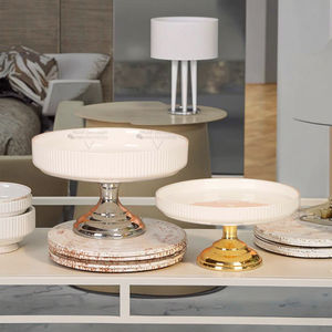 Assiette <span class=keywords><strong>de</strong></span> service en céramique avec bord doré <span class=keywords><strong>Plateau</strong></span> à dessert écologique pour mariage pour gâteau aux fruits - Product Image 2