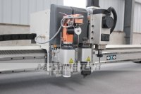 Industrial 1625 CNC Máquina de corte de cuchillo oscilante vibratorio Plotter de junta de goma Silicona Amianto Corcho Fibra de vidrio