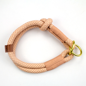 Correa de Nailon Roja con Diseño Geométrico y Lazo Acolchado, Estilo Simple para Perros - Product Image 3