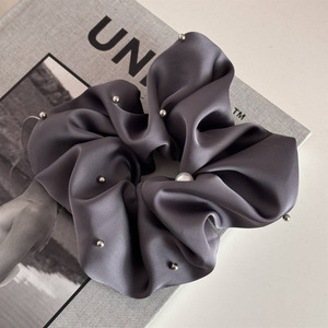Offre Spéciale : Accessoires Cheveux Coréens pour Femmes – Chouchous en Tissu, Grands Chouchous en Satin, Élastiques à Cheveux avec Perles – Vente en Gros - Product Image 6