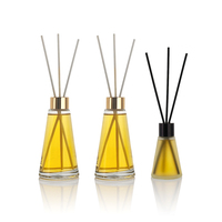 Flacon diffuseur de luxe en verre transparent rond de 150 ml avec bouchon argenté brillant pour ensemble de bâtonnets d'aromathérapie esthétique de spa