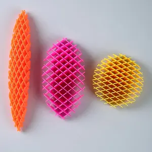 2024 grosir mainan Remas untuk anak-anak cacing Squish Fidget mainan dekompresi jaring elastis penyembuhan