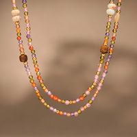 Bijoux créatifs faits à la main pour femmes collier de perles en pierre naturelle simple et colorée Style classique avec perles de coquillage à la mode