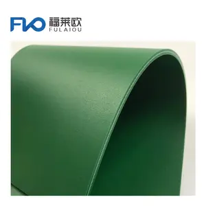 Yeşil PVC t-tipi anti kayma yan duvar bölme malzeme konveyör bant üretici tarafından özelleştirilmiş
