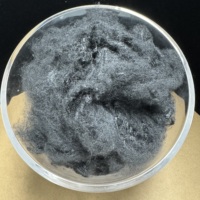 Fibres courtes de polyester recyclé noir en vrac à prix abordable pour projets de géotextiles et feutres d'intérieur automobile