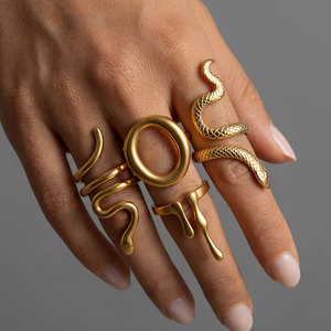 Nouvelle <span class=keywords><strong>Bague</strong></span> Serpent en Acier Inoxydable Électroplaqué, Style Européen et Américain Tendance, Créative et Audacieuse, Motif Animal - Product Image 2