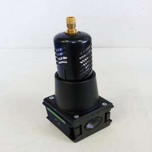 0 821 303 811 0821303811 Pneumatisch filter Nieuw Origineel Direct leverbaar Industriële automatisering PAC Speciaal voor PLC-programmering - Product Image 1