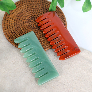 Peigne en cristal sculpté en pierres précieuses naturelles pour la guérison, outil de massage Gua Sha pour la santé - Vente en gros - Product Image 5