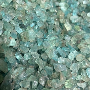 Cristalli naturali di <span class=keywords><strong>Apatite</strong></span> <span class=keywords><strong>blu</strong></span> grezza all'ingrosso del quarzo che curano la <span class=keywords><strong>pietra</strong></span> preziosa burattata <span class=keywords><strong>pietra</strong></span> per la decorazione domestica - Product Image 2