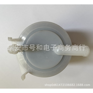 ถังเก็บน้ำมันพวงมาลัยเพาเวอร์ HuanRui รุ่น 325422371 สำหรับ Santana 2000 Santana 99 ถังน้ำมัน ATF พลาสติก - Product Image 3