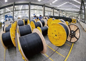 Vente directe usine – Câble à fibres optiques blindé GYTS/2-24 fibres, micro-câble <span class=keywords><strong>optique</strong></span> soufflé à l'air pour extérieur - Product Image 6