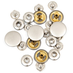 Boutons à pression en alliage de zinc avec logo personnalisé, motif vintage en 4 parties, technique de placage personnalisée - Product Image 1