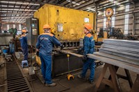 Estructura de Acero Prefabricada para Construcción de Naves Industriales, Almacenes Prefabricados ASTM con Soldadura Pesada 2024
